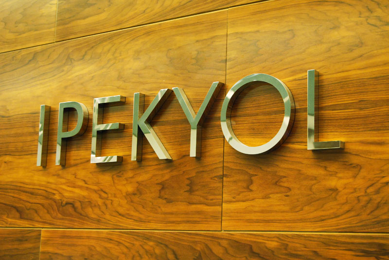 IPEKYOL The Mall Athens